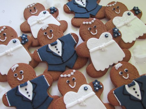 Gingerbread wedding favours